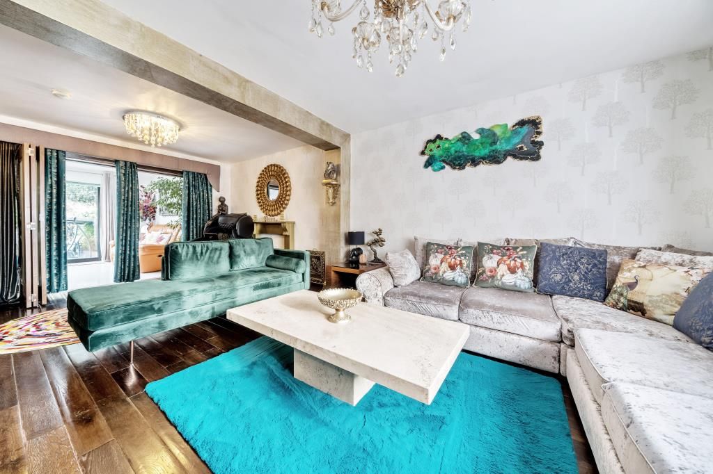 5 bed detached house to rent in Windsor, Berkshire SL4, £3,500 pcm