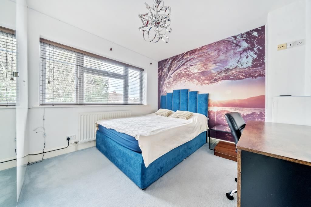 5 bed detached house to rent in Windsor, Berkshire SL4, £3,500 pcm