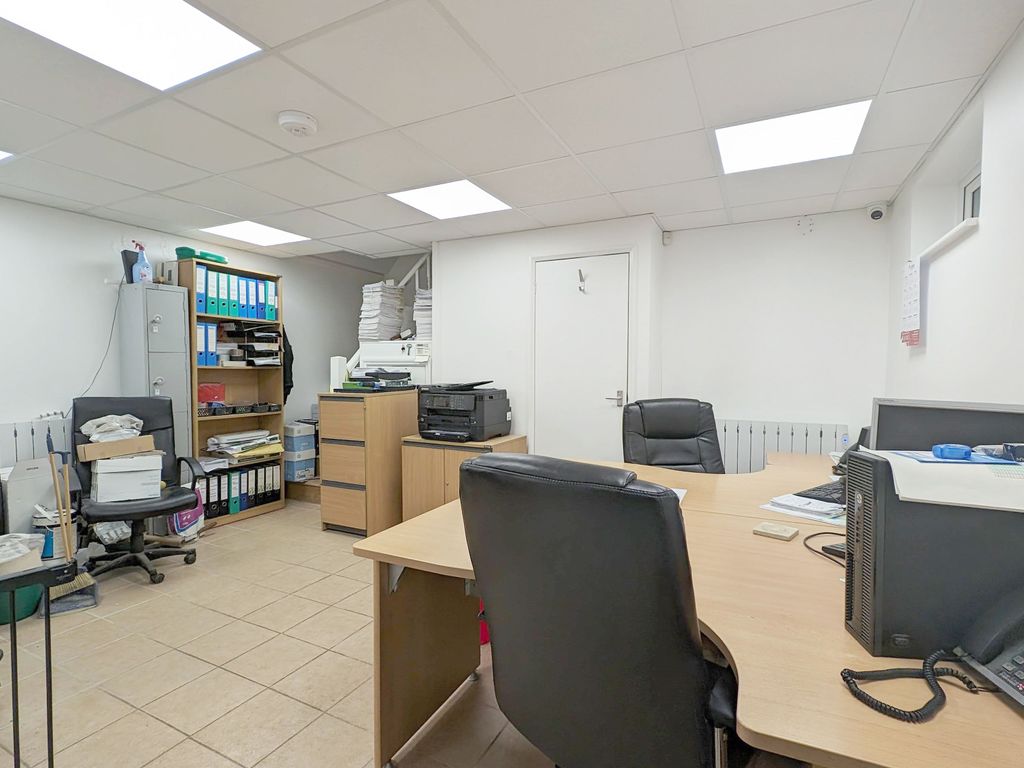 Office to let in St. Mildreds Walk, Westgate-On-Sea CT8, £8,000 pa