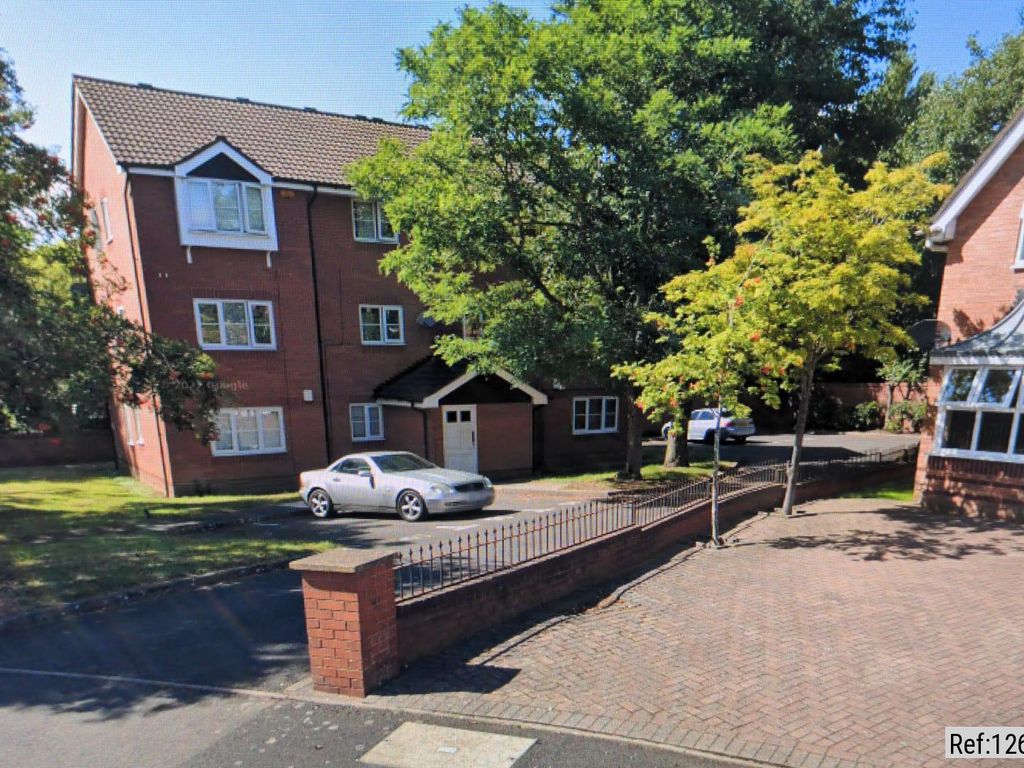 2 bed flat to rent in Weston Drive, Bilston, West Midlands WV14, £895 pcm