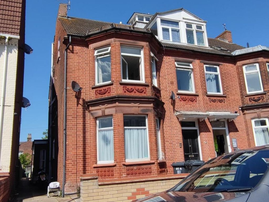 1 bed flat to rent in Avondale Road, Gorleston NR31, £625 pcm