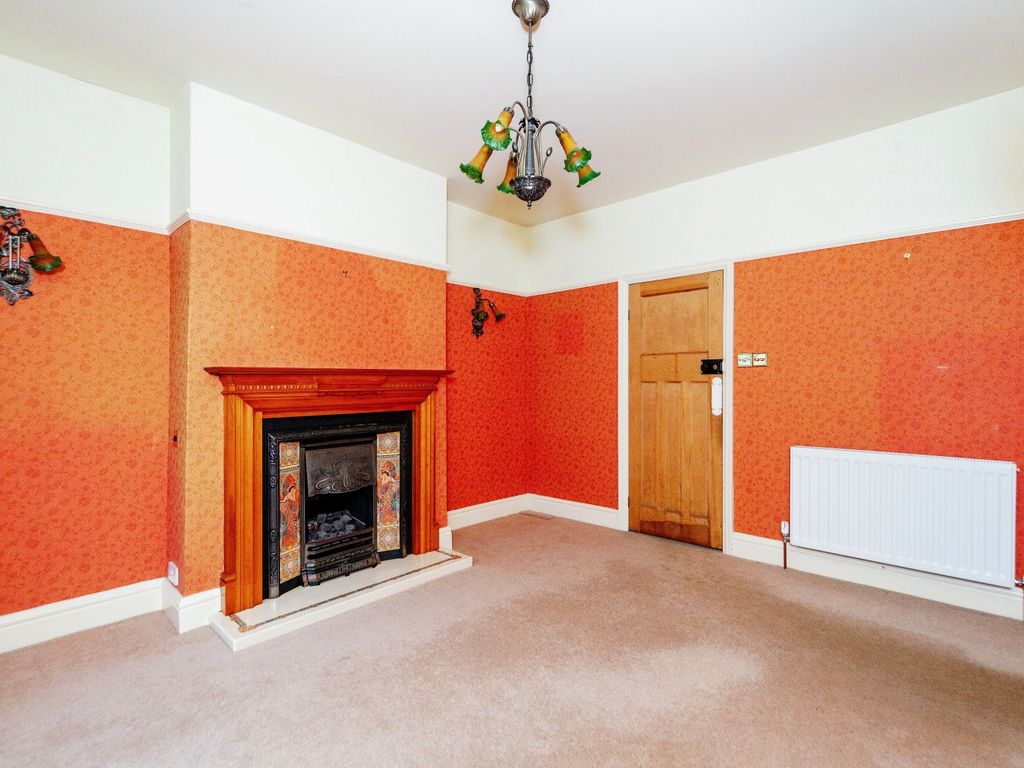 3 bed bungalow for sale in Plas Avenue, Prestatyn, Denbighshire LL19, £300,000