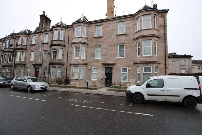2 bed flat for sale in Bonhill Road, Dumbarton G82, £97,000