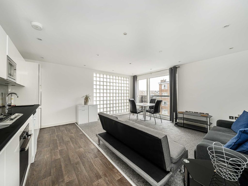 3 bed flat for sale in Abbey Road, London NW8, £825,000
