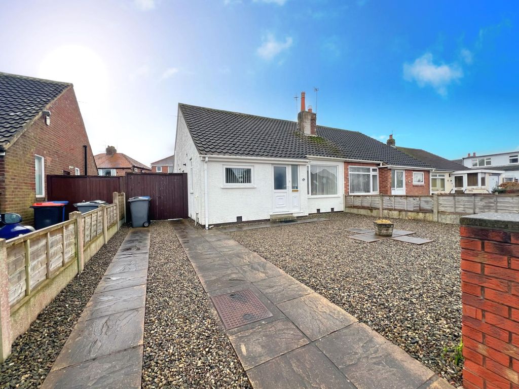 2 bed bungalow for sale in Alisan Road, Carleton FY6, £187,500