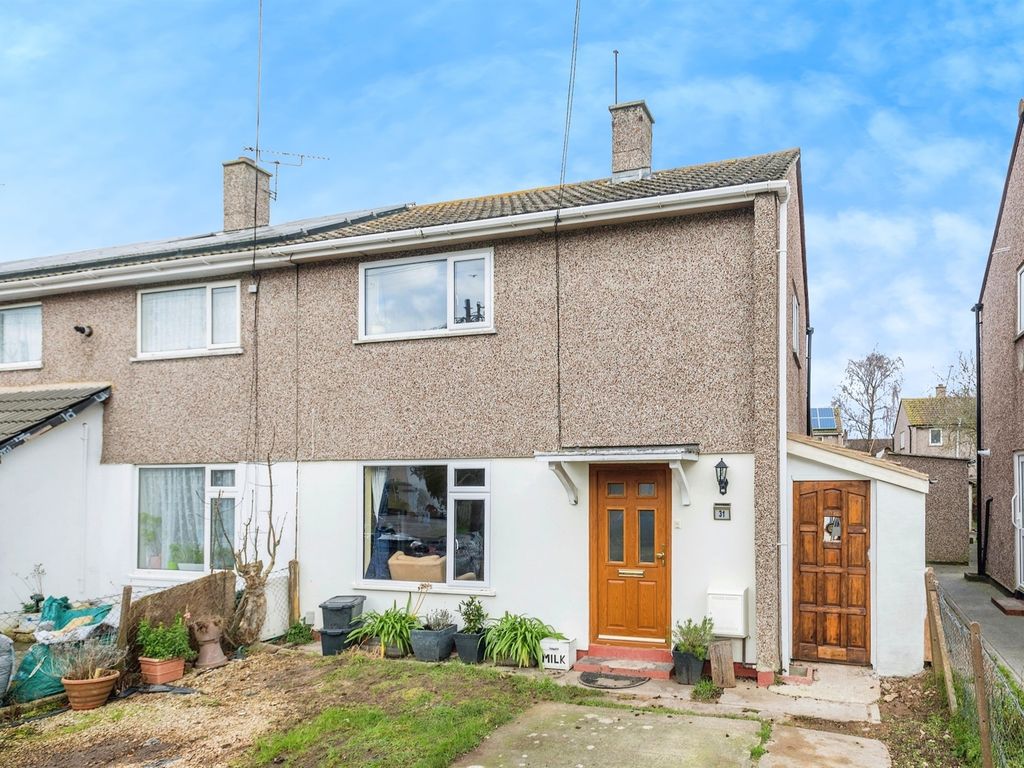 2 bed end terrace house for sale in Banwell Avenue, Swindon SN3, £230,000