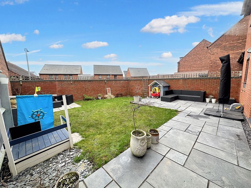 3 bed property for sale in Booth Crescent, Lawley, Telford TF3, £290,000
