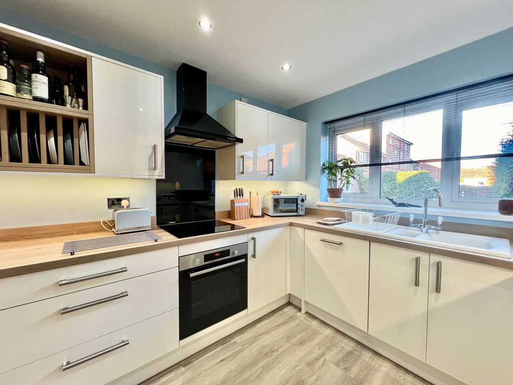 4 bed detached house for sale in Kilcoby Avenue, Swinton M27, £400,000