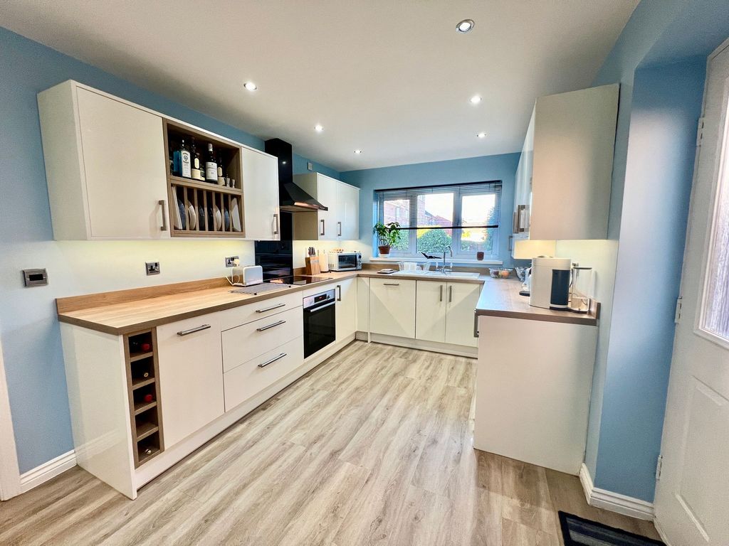 4 bed detached house for sale in Kilcoby Avenue, Swinton M27, £400,000