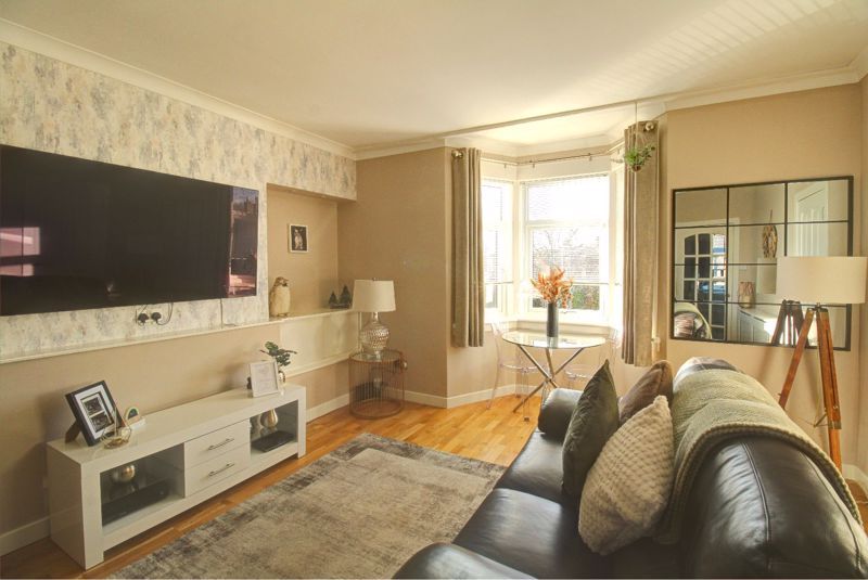 2 bed flat for sale in Smollet Road, Dumbarton G82, £105,000