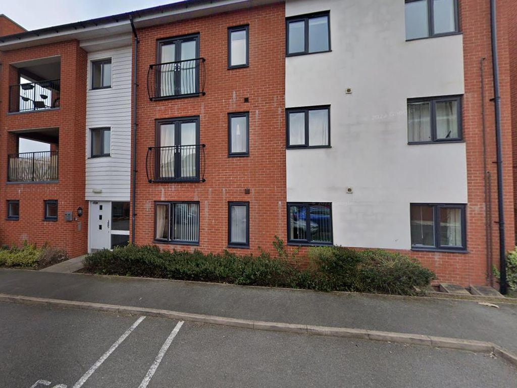 2 bed flat to rent in Whitlock Grove, Birmingham B14, £1,100 pcm