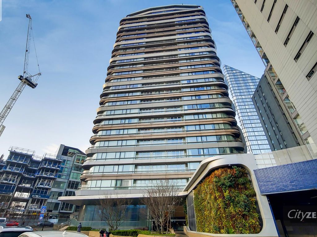 Studio to rent in Canaletto Tower, City Road, London EC1V, £2,253 pcm