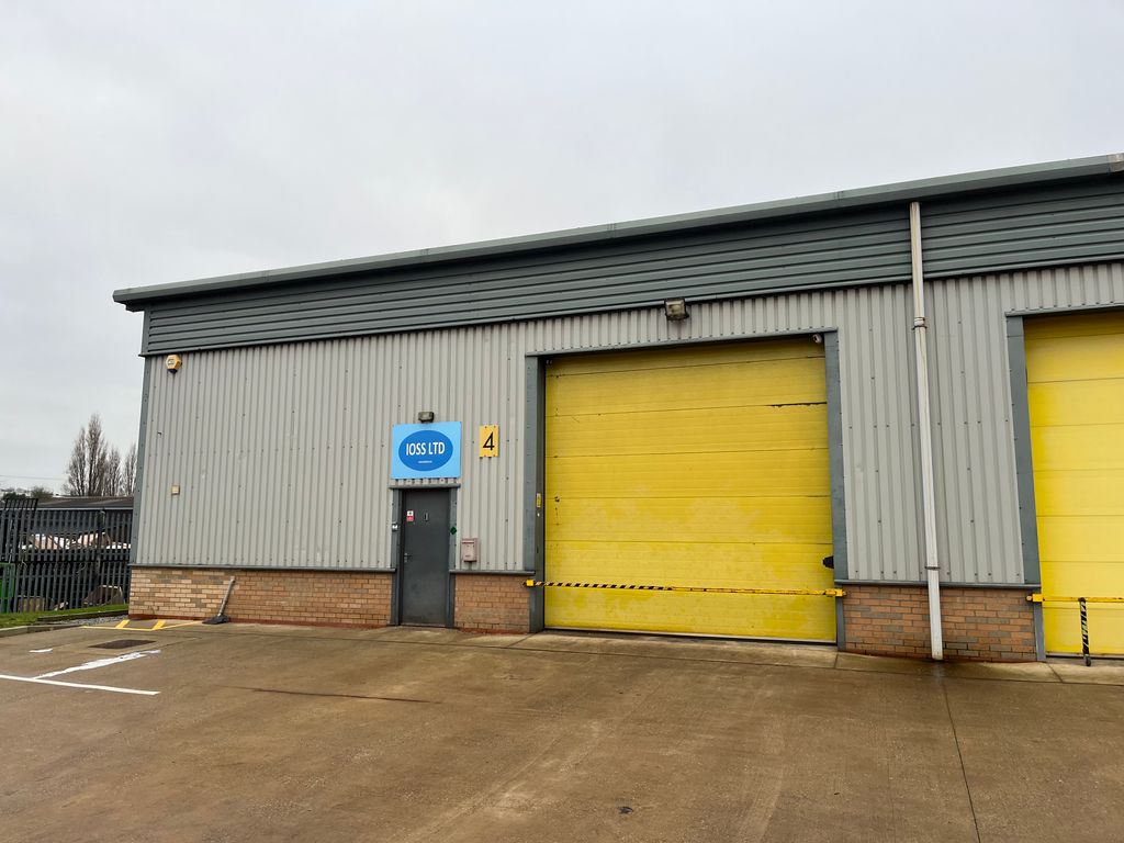 Industrial to let in Unit 4, Silverwood Court, Rotherham S63, £10,150 pa