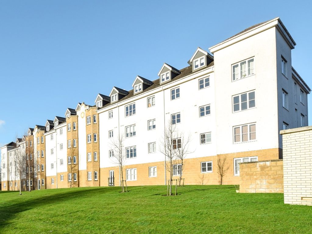 2 bed flat for sale in Morag Riva Court, Uddingston, Glasgow G71, £165,000