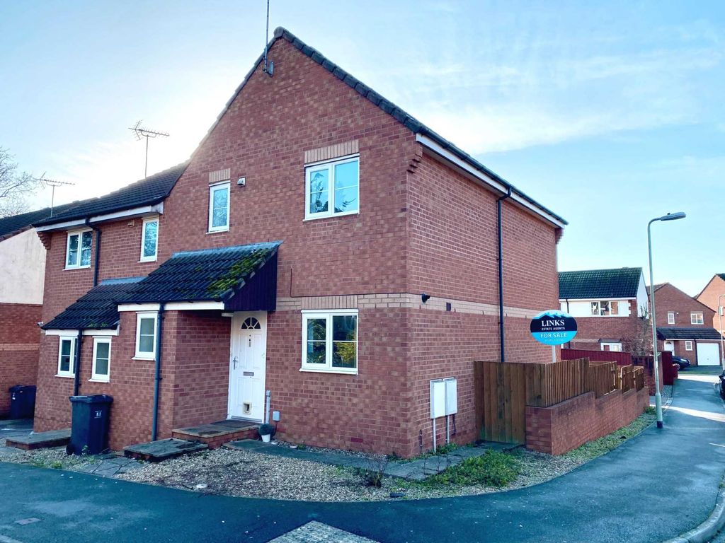 3 bed semi-detached house for sale in Milton Close, Exmouth EX8, £319,950