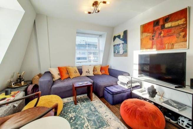 2 bed flat for sale in Bagshot Street, London SE17, £365,000