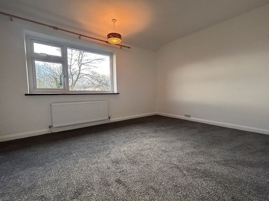 3 bed semi-detached house to rent in Dingle Avenue, Alderley Edge SK9, £1,300 pcm