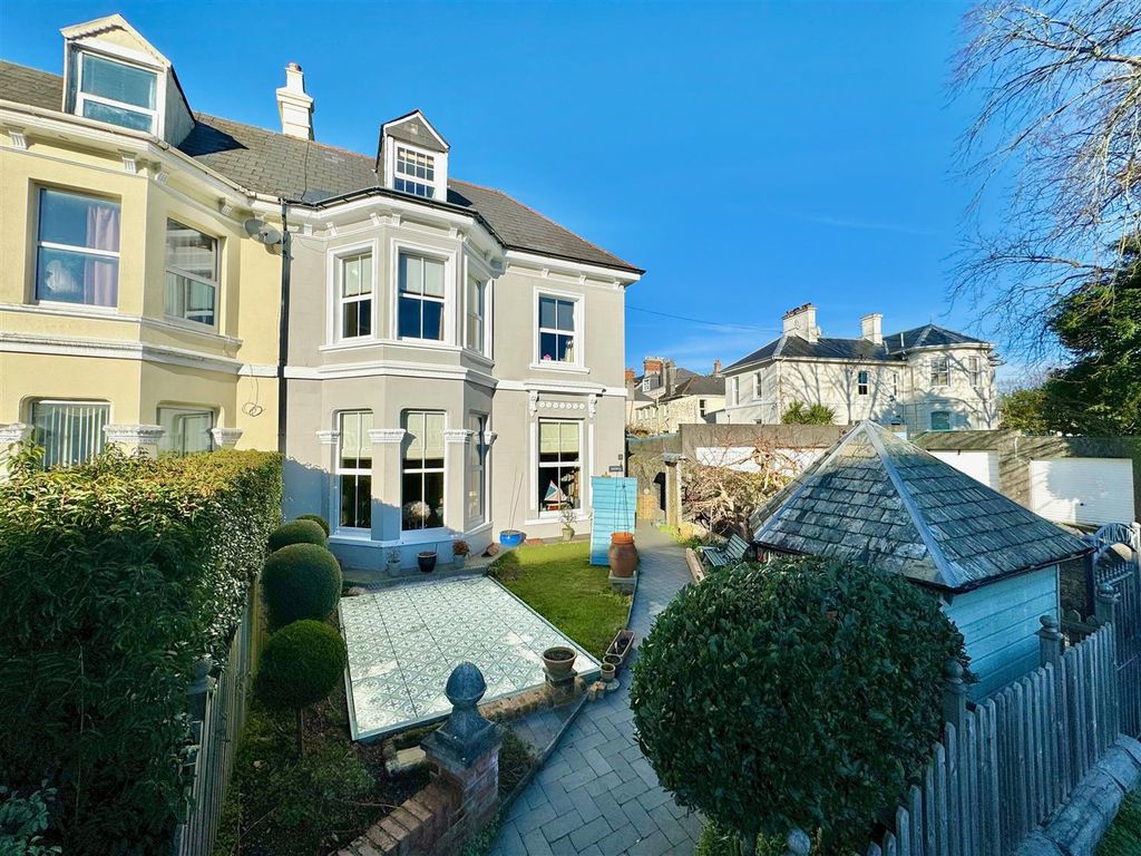 5 bed town house for sale in Thorn Park, Mannamead, Plymouth PL3, £750,000
