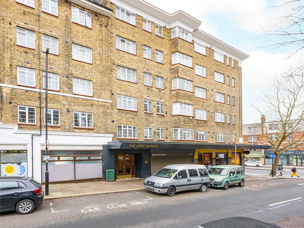 2 bed flat for sale in The High, Streatham High Road, London SW16, £425,000