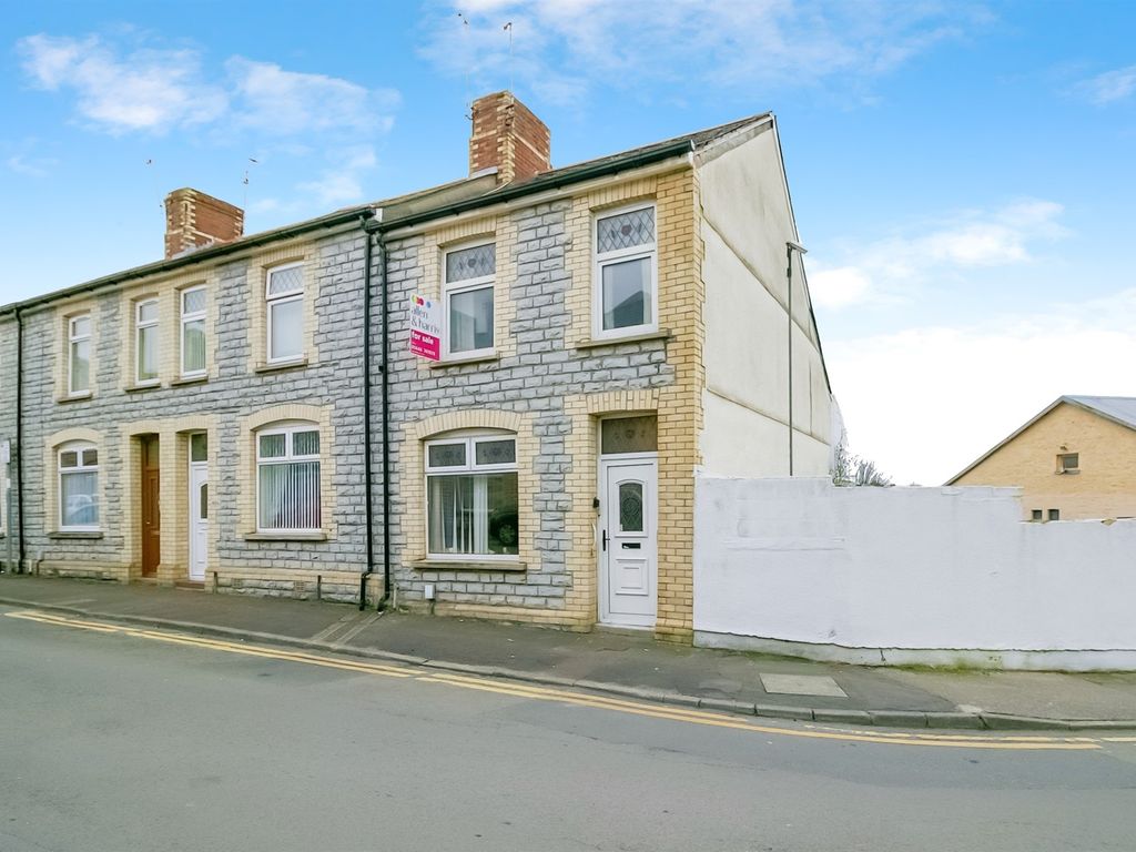 3 bed terraced house for sale in Merthyr Street, Barry CF63, £159,950