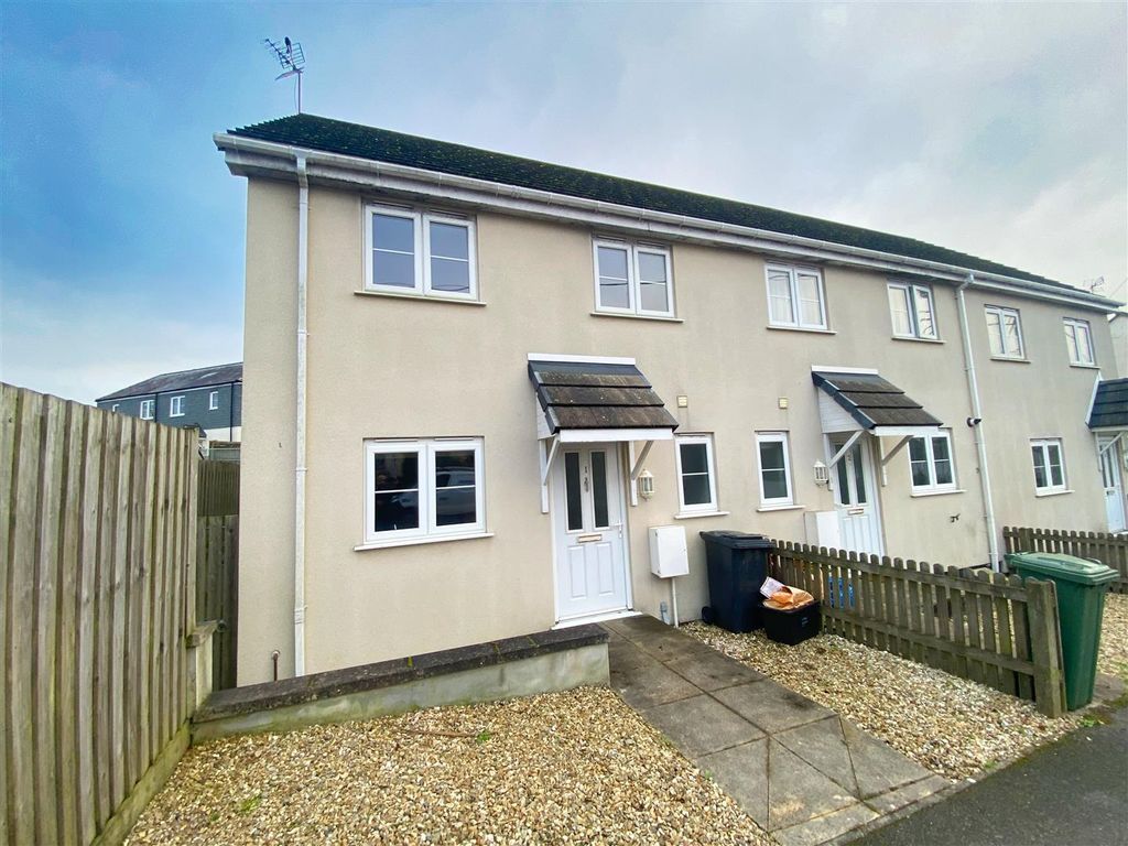 3 bed end terrace house for sale in Chi Lewis, St. Erth, Hayle TR27, £275,000