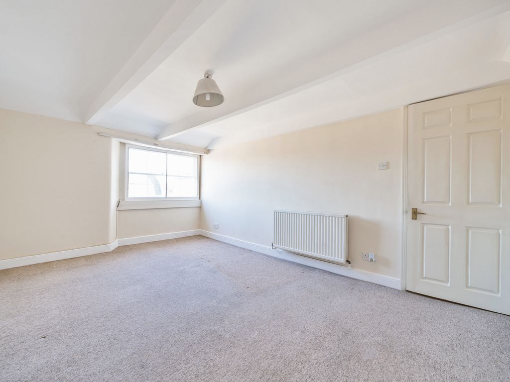 1 bed flat for sale in Bathwick Street, Bath, Somerset BA2, £200,000
