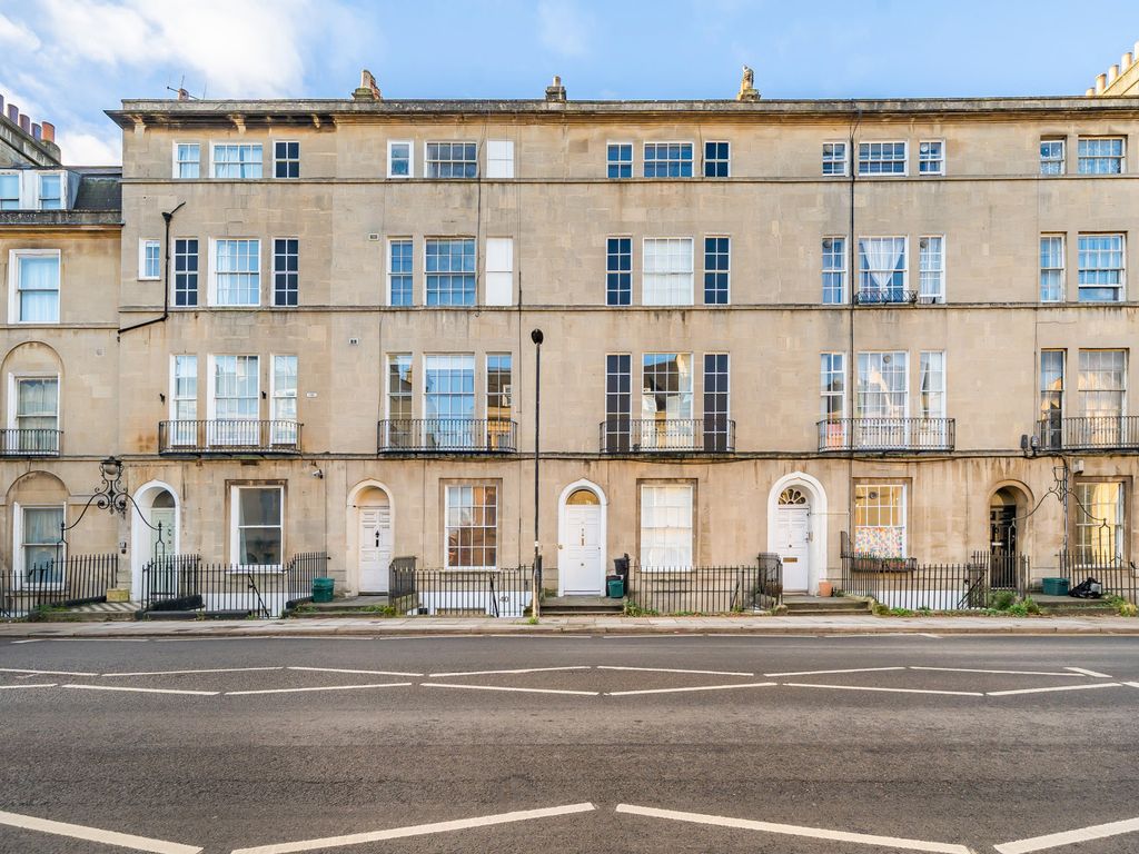 1 bed flat for sale in Bathwick Street, Bath, Somerset BA2, £200,000