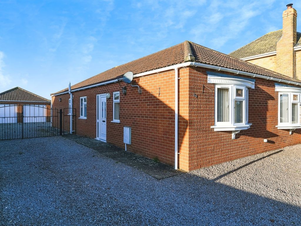 4 bed detached bungalow for sale in Hall Road, Clenchwarton, King's Lynn PE34, £350,000