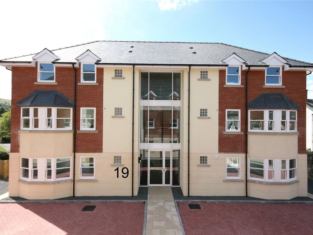 1 bed flat for sale in Valentine Court, Llanidloes, Powys SY18, £85,000