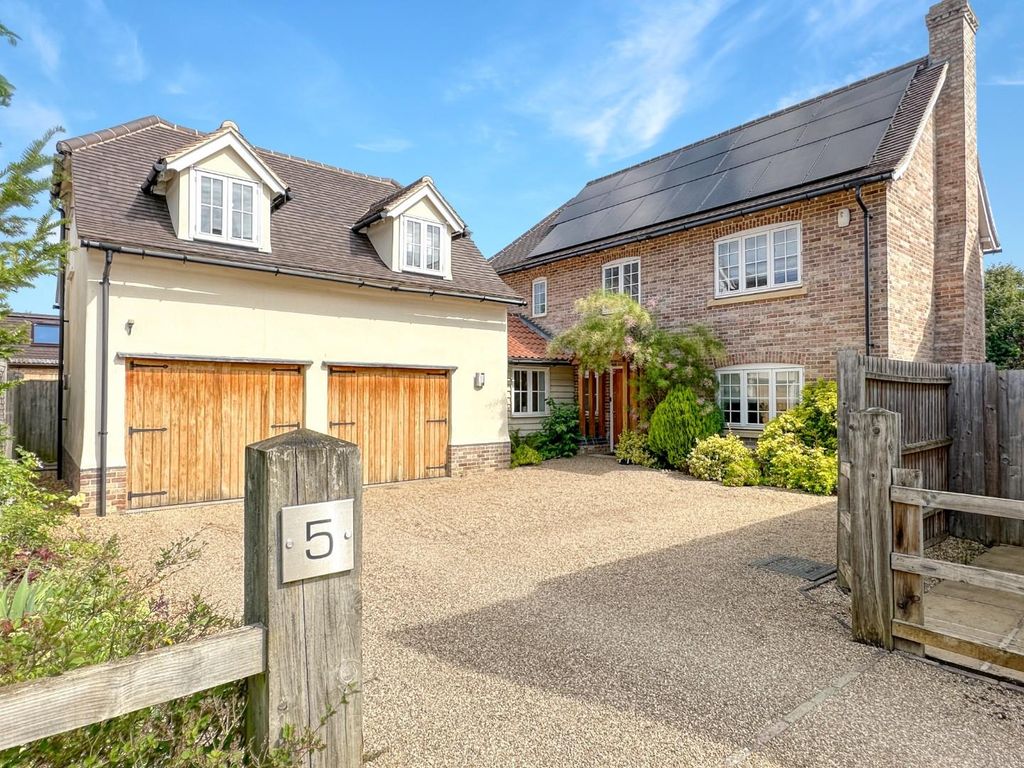 6 bed detached house for sale in May Pasture, Great Shelford, Cambridge CB22, £1,750,000