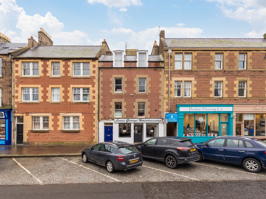 1 bed flat for sale in High Street, Dunbar EH42, £105,000