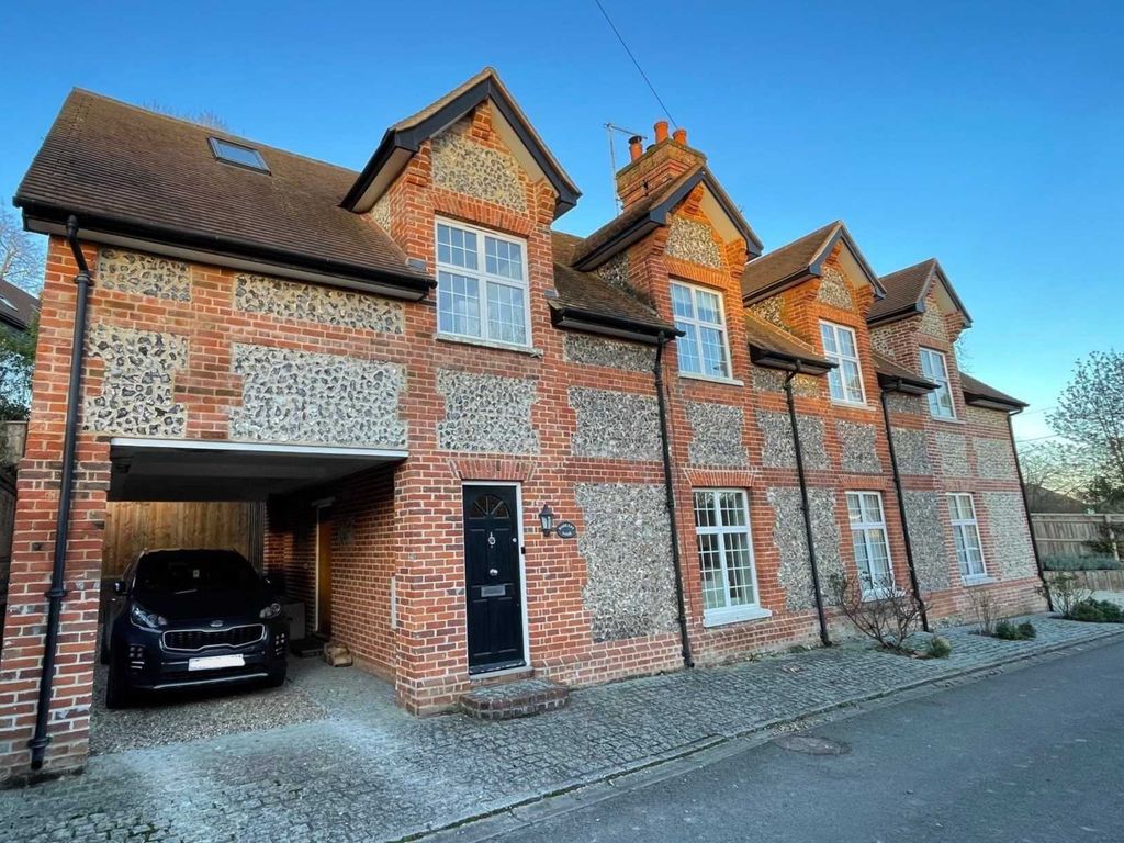 3 bed semi-detached house for sale in Henley Road, Marlow SL7, £1,000,000