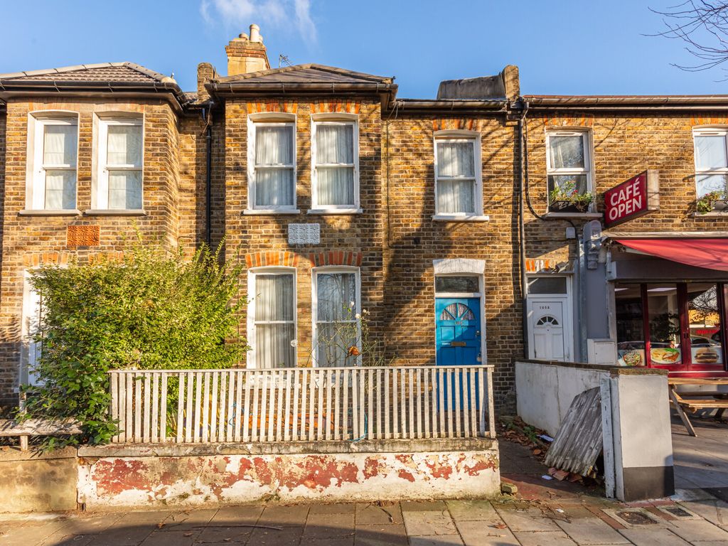 2 bed terraced house for sale in Blackshaw Road, London SW17, £545,000