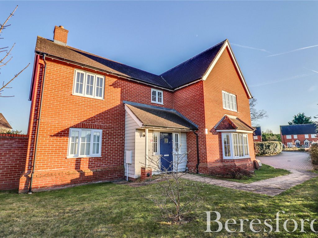 5 bed detached house for sale in Porter Close, Felsted CM6, £795,000