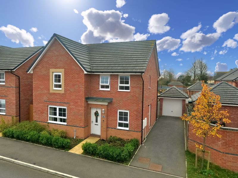 4 bed detached house for sale in Mottershead Way, Shavington, Cheshire CW2, £385,000