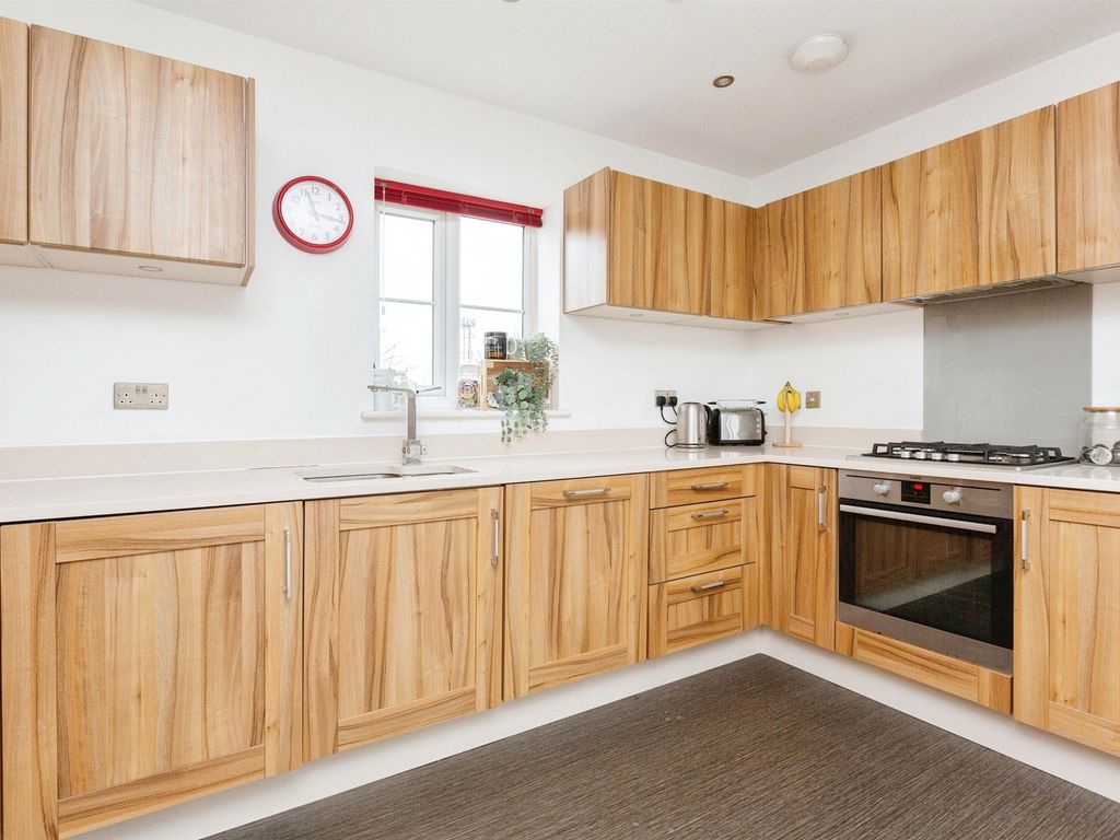 2 bed flat for sale in Rowditch Furlong, Redhouse Park, Milton Keynes MK14, £215,000