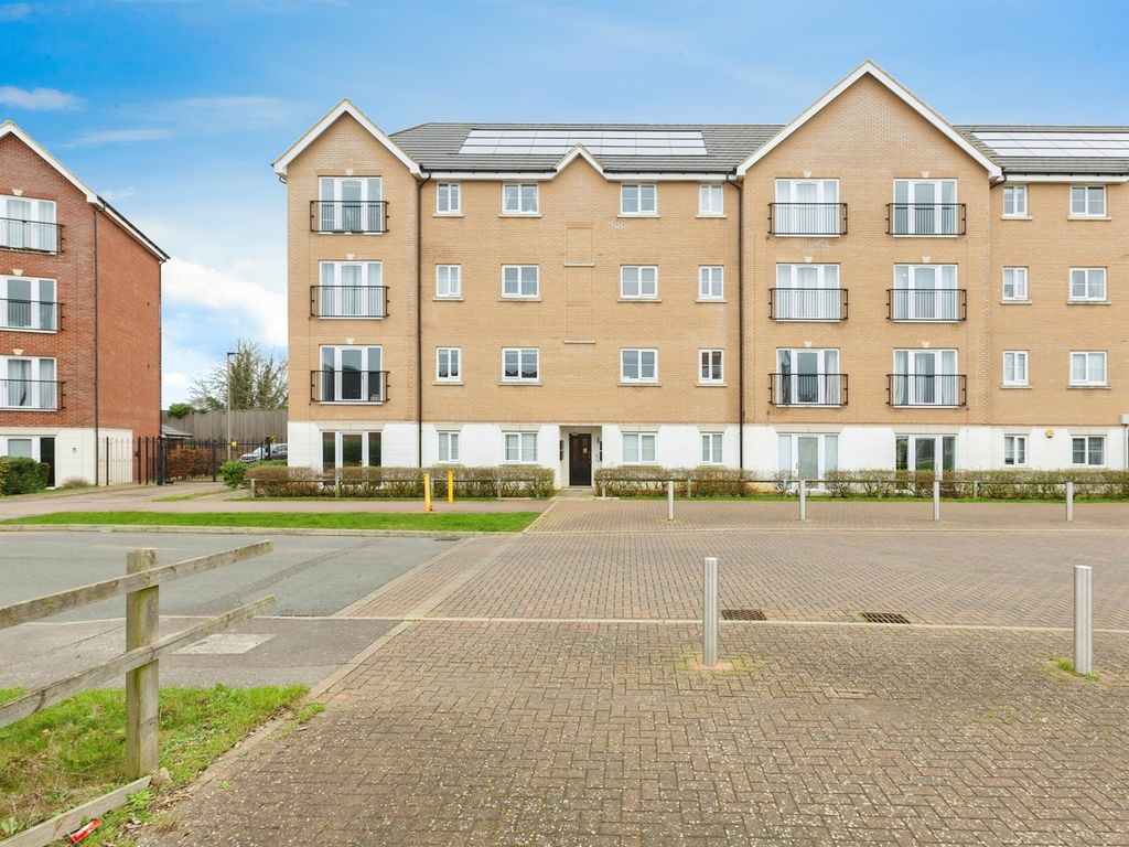 2 bed flat for sale in Rowditch Furlong, Redhouse Park, Milton Keynes MK14, £215,000