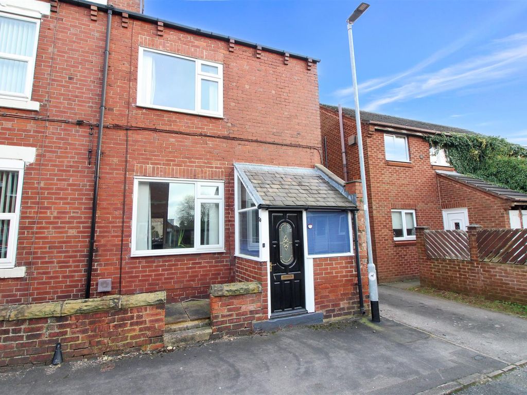 2 bed terraced house for sale in Strawberry Avenue, Garforth, Leeds LS25, £165,000