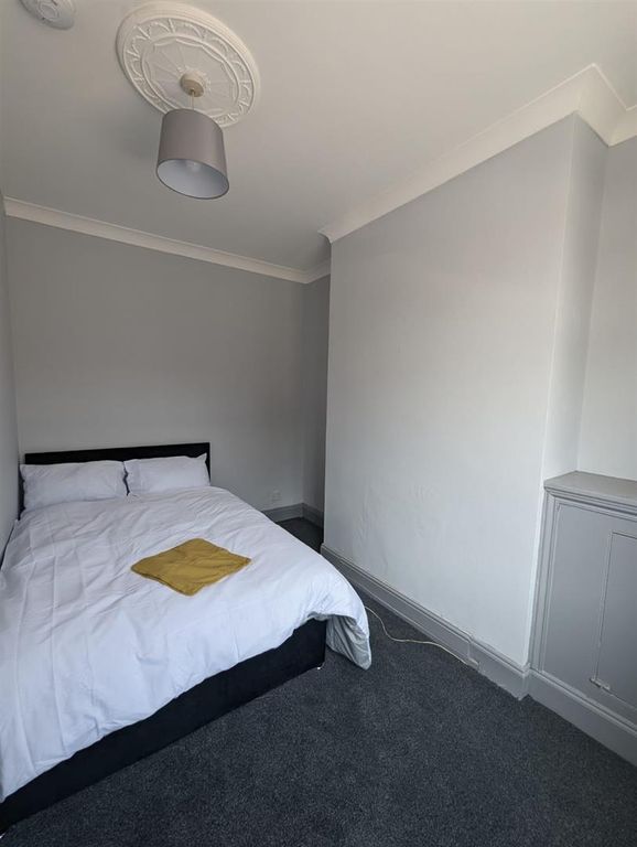 1 bed property to rent in May Street, Walsall WS3, £450 pcm