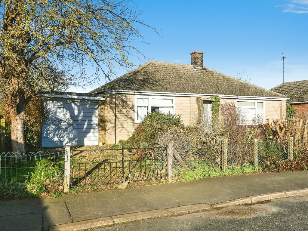 2 bed bungalow for sale in Tower Road, Hilgay, Downham Market PE38, £170,000