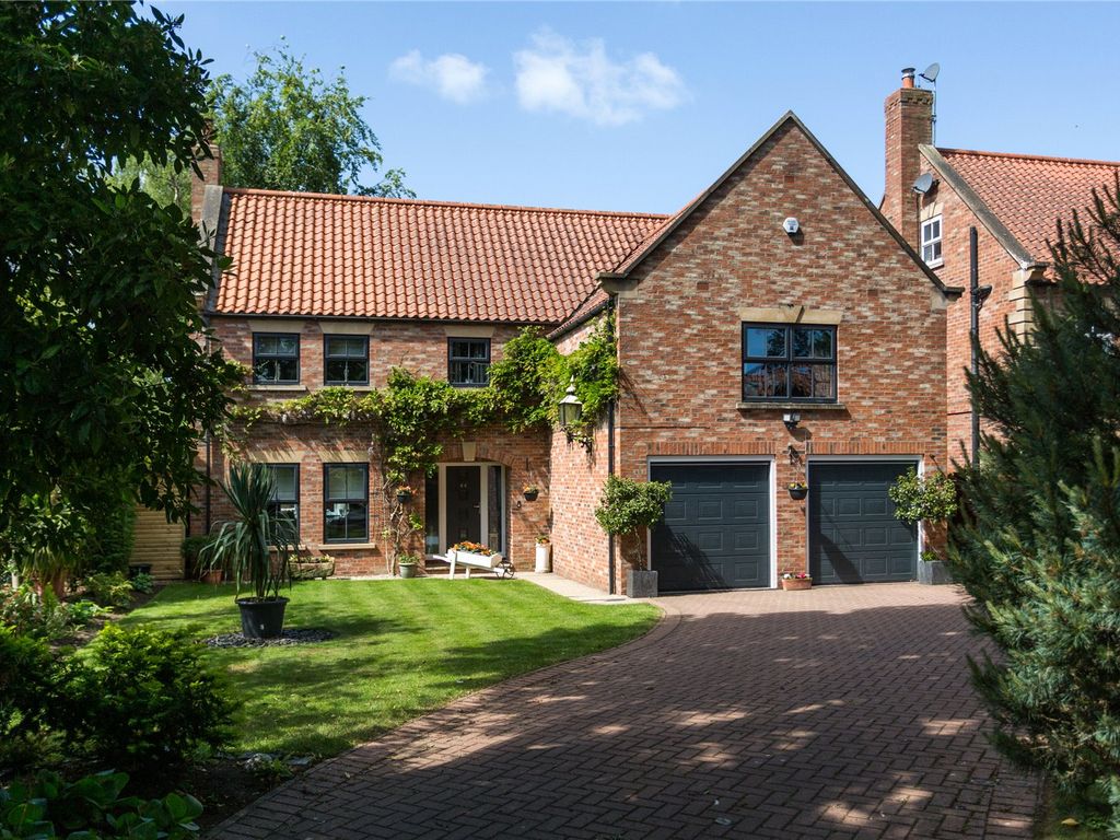 5 bed detached house for sale in Moor Lane, Strensall, York, North Yorkshire YO32, £750,000