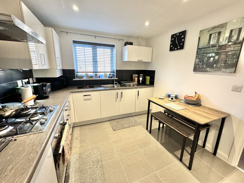 4 bed town house for sale in Blockley Road, Hadley, Telford TF1, £239,950