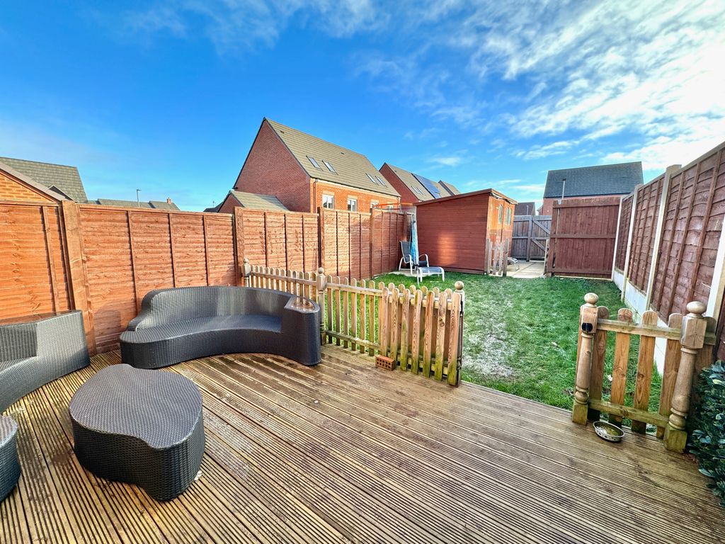 4 bed town house for sale in Blockley Road, Hadley, Telford TF1, £239,950