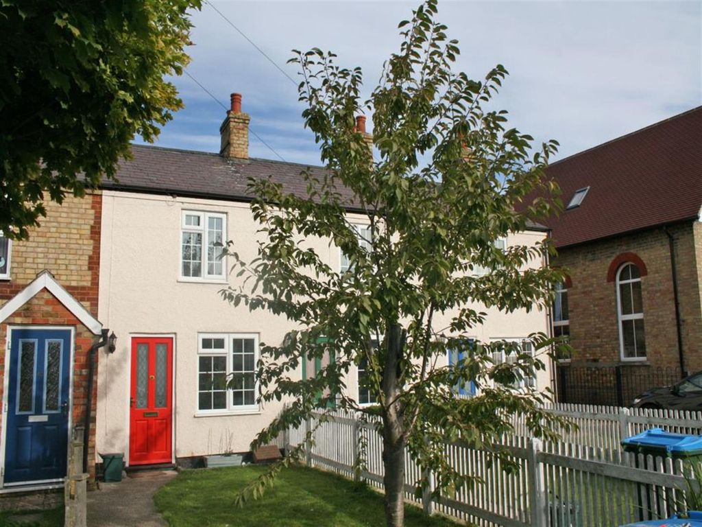 2 bed cottage to rent in High Street, Waddesdon, Aylesbury HP18, £1,195 pcm