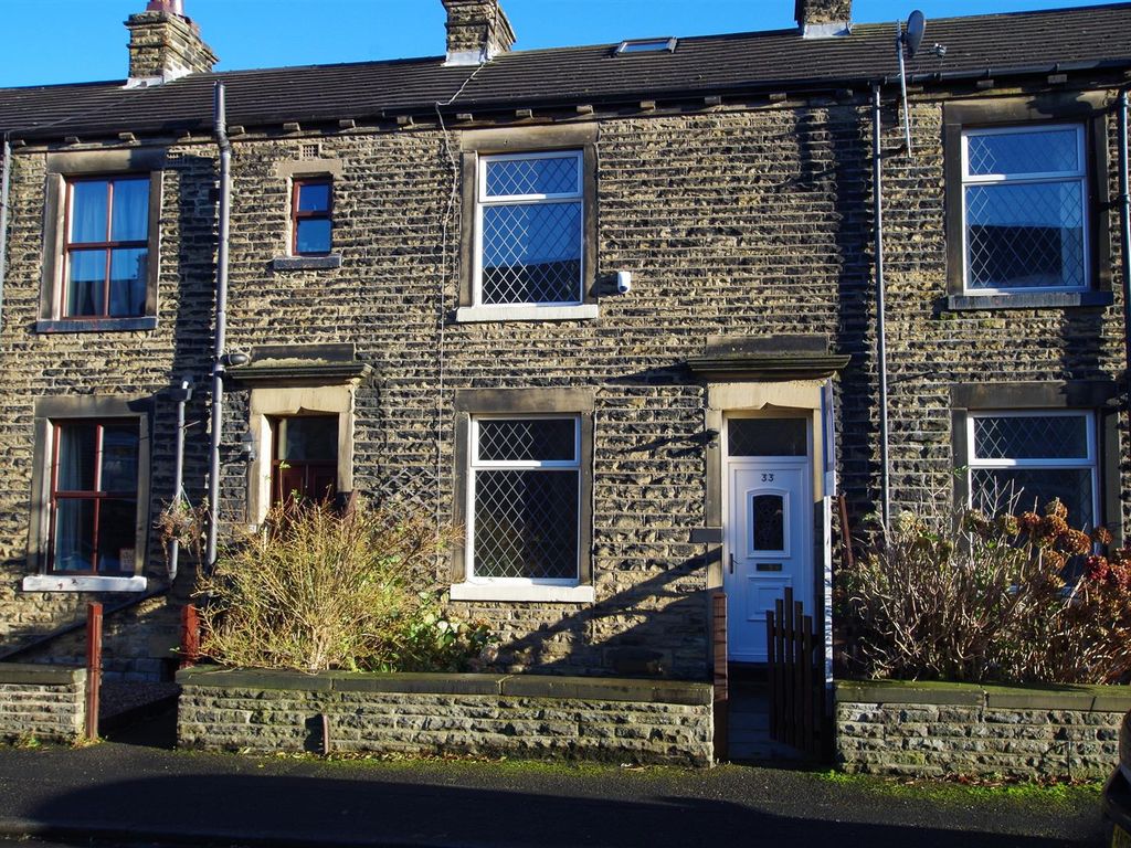 2 bed terraced house to rent in Woodbine Terrace, Idle, Bradford BD10, £750 pcm