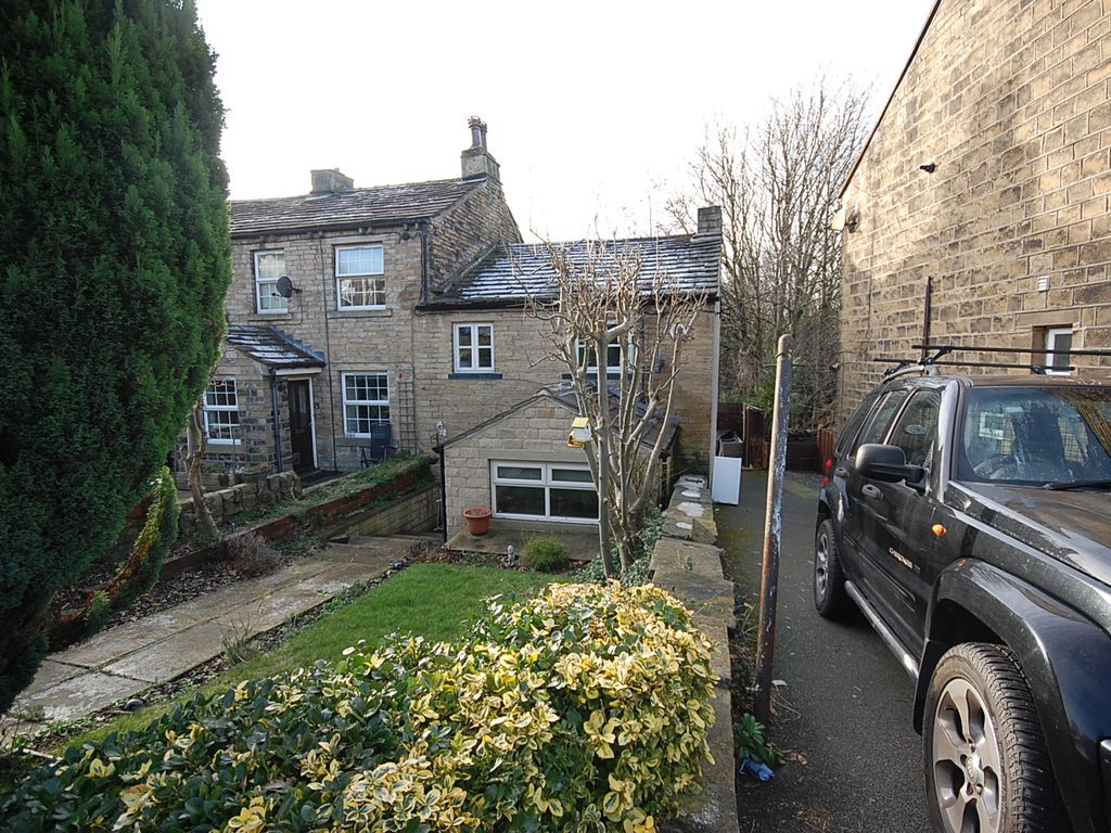 2 bed cottage to rent in Almondbury Bank, Huddersfield HD5, £895 pcm