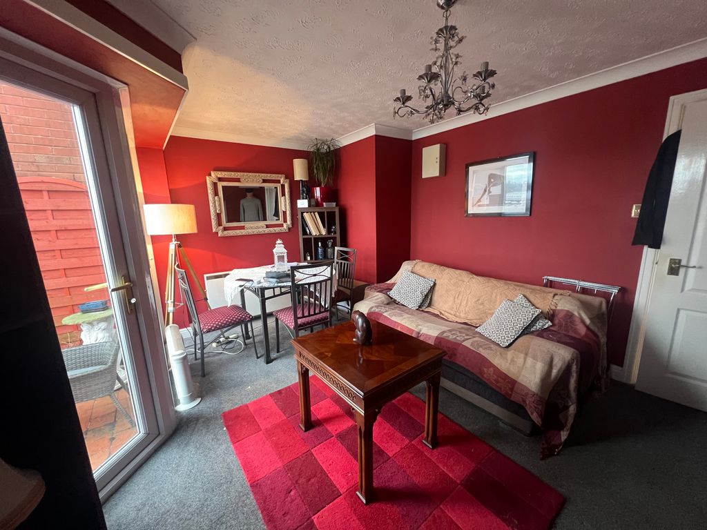 1 bed flat for sale in Princes Reach, Ashton-On-Ribble, Preston PR2, £115,000