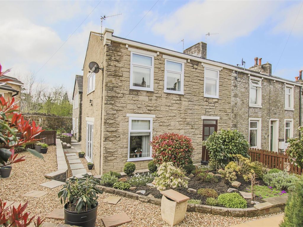 3 bed end terrace house for sale in Downham Road, Chatburn, Clitheroe BB7, £280,000
