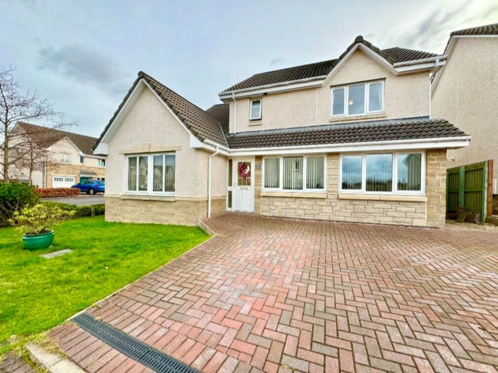 4 bed detached house for sale in Campbell Christie Crescent, Falkirk FK2, £380,000