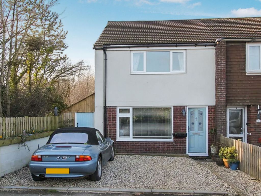 2 bed end terrace house for sale in Castle Close, Boverton CF61, £225,000